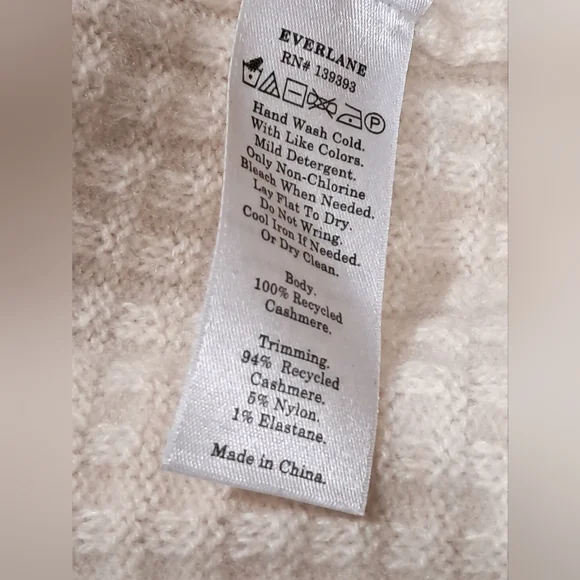 Everlane Recycled Cashmere Waffle Knit Crew Neck Sweater with Pockets – Cream XS - Picture 8 of 15